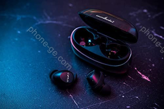 Cyrus soundBuds 2